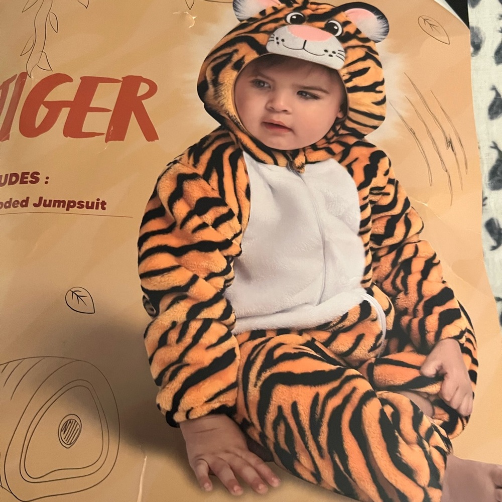 18-24M Tiger Costume